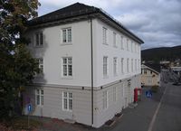 Myntgata 4. Her holdt telegrafen på Kongsberg til fra 1929, i dag legesenter. Foto: Stig Rune Pedersen