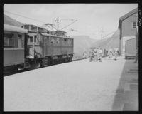 Myrdal stasjon i 1952-1953. Ukjent fotograf/Nasjonalbiblioteket