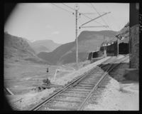 Myrdal stasjon 1952-1953. Ukjent fotograf/Nasjonalbiblioteket