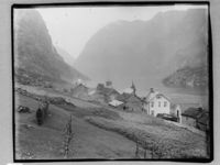 29. Nærøyfjorden Gudvangen oversikt - NB MS G4 0115.jpg