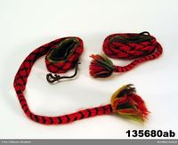 Vuaddaga for kvinne, Luokta i Arjeplog, innk. NM 1920. Foto: Elisabeth Eriksson / Nordiska museet