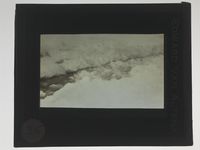 NPRA210. Råken der et av Dornier-Wal-flyene landet. Foto: Nasjonalbiblioteket