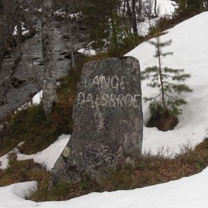 Namnestein Langedalsbrua.JPG
