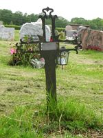 Jernkors på Nesodden kirkegård. Foto: Siri Johannessen (2016).