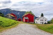 Mellom 1837 og 1850 bodde Bjørnson på Nesset Prestegård i Møre og Romsdal. Foto: Leif-Harald Ruud (2021).