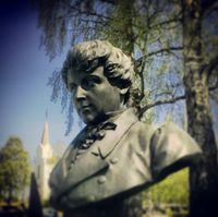 Byste av Niels Henrik Abel ved Gjerstad kirke