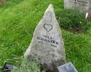 Nils Schjander gravminne Ullern.jpg