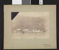 Trongisvágur, utsikt over byen fra havna.