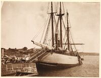 «Fram» ved Rådhusbrygga før avreise. Foto: Nansensamlinga