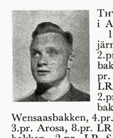 Gymnastikklærer Per Thyness, f. 1930, hopp. Foto: Ranheim: Norske skiløpere