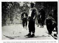 Andreas Pedersen var en av landets beste kombinertløpere ved århundreskiftet. Her fra et skirenn i 1906. Foto: Ranheim: Norske skiløpere