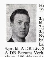 Selger Hans Petter Heining, f. 1924 i Oslo. Hopp. Foto: Ranheim: Norske skiløpere