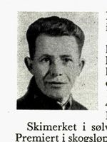 Papirarbeider Hilmar Hansen, f. 1903 i Mjøndalen. Hopp og kombinert. Foto: Ranheim: Norske skiløpere