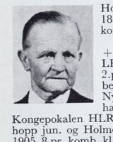 Sementvarearbeider Knut Holst, født 1884 i Hokksund. Var en av Norges beste kombinertløpere i en rekke år, Holmenkollmedaljen i 1911. Foto: Ranheim: Norske skiløpere