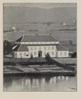Kammerherregården, Porsgrunn (1763–1764) Foto: Slægten Aall (1908).