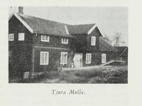 Tjura mølle. Fra Bygdemøllene i Norge, utgitt 1958.