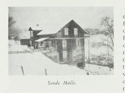 Sande mølle. Fra Bygdemøllene i Norge, utgitt 1958.
