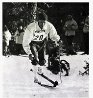 Håkon Brusveen på veg mot OL-gull i Squaw Valley. Foto: Norske skiløpere