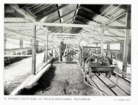 Interiør fra reperbanen på Katrinelyst, Lademoen. Foto: Erik Olsen/Det gamle og det nye Trondhjem, s. 30. Kristiania (1906).