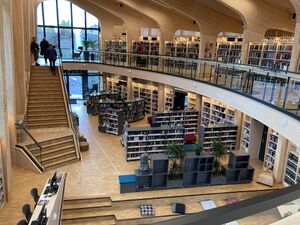 Nord-Odal bibliotek interiør 2.JPG