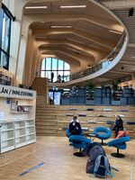 Interiør fra Nord-Odal bibliotek. Foto: Siri Iversen, 2021