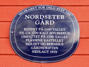 Nordseter gård Oslo blå plakett.jpg