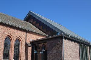 Nordstrand kirke Oslo august 2015 2.JPG