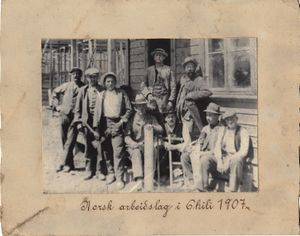 Norsk arbeidslag Chile 1907.JPG