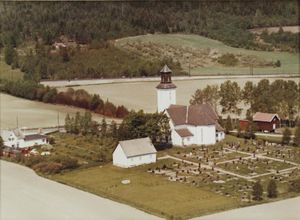 Nye Fiskum kirke - WF309.jpg