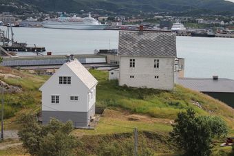 Nyholmen fyrstasjon 01.JPG