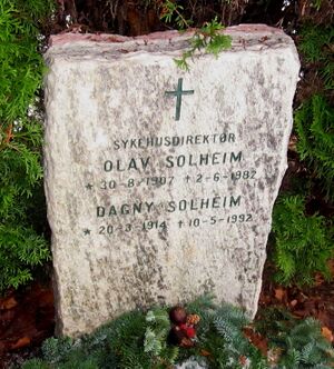 Olav Solheim gravminne.jpg