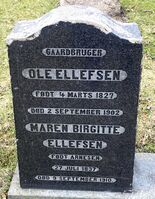 Ole Ellefsen er gravlagt på Haslum kirkegård i Bærum, på et gravsted for Grini gård. Foto: Stig Rune Pedersen (2024)