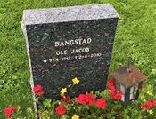 Gravminnet til offiseren og idrettslederen Ole Jacob Bangstad. Foto: Stig Rune Pedersen