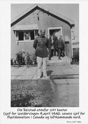 Ole Reistad foran sitt kontor. Han var ved krigsutbruddet sjef for speidervingen. Senere ble han sjef for flyutdannelsen i Canada og luftkommando Nord.