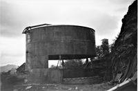 Oljetanken begynner å ta form. Foto: Ukjent. Utlånt av Anny Sørensen.