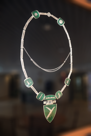 Ordførerkjede Fet kommune.png