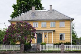 Adventveien 4 (1924). Foto: Roy Olsen (2008).