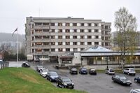 Nr. 45, Ammerudhjemmet sykehjem, åpnet 1970 (arkitekt Harald Hille). Foto: Roy Olsen (2015).