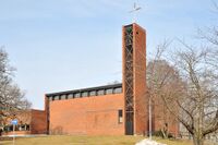 Bredtvetveien 12, Bredtvet kirke (St. Johannes kirke). Foto: Roy Olsen (2009).