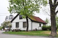 Nr. 44B, hus til Nordre Åsen gård, inngår i Ragna Ringdals Dagsenter. Foto: Roy Olsen (2015).