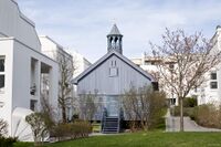 Monolitveien, kopi av stabburet i Sameiet Smestad Hovedgård. Foto: Roy Olsen (2014).