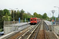 Rødtvet stasjon med østtog. Foto: Roy Olsen (2007).