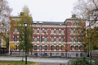 Grünerløkka skole, Toftes gate 44, oppført 1893-1895, arkitekt Henrik Nissen. Foto: Roy Olsen (2004).