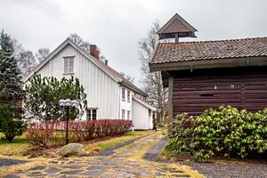 Oslo Øvre Høybråten gård 140405.jpg