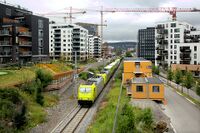 Alnabanen skjærer tvers gjennom bebyggelsen på Løren. Foto: Leif-Harald Ruud (2019).