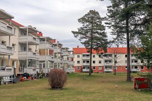 Oslo Bergkrystallen borettslag 250410.jpg