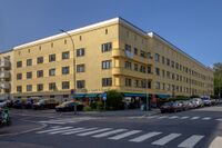 Bjølsenborgen sett fra krysset Grimstadgata/Mogata. Foto: Leif-Harald Ruud (2023).