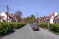 Konventveien går gjennom boligområdet. Foto: Leif-Harald Ruud (2008).