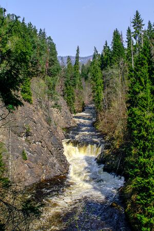 Oslo Lysakerelva Nordre Rødfossen 060508.jpg