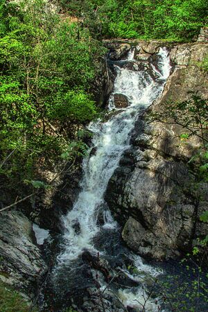 Oslo Lysakerelva Røafossen 040520.jpg